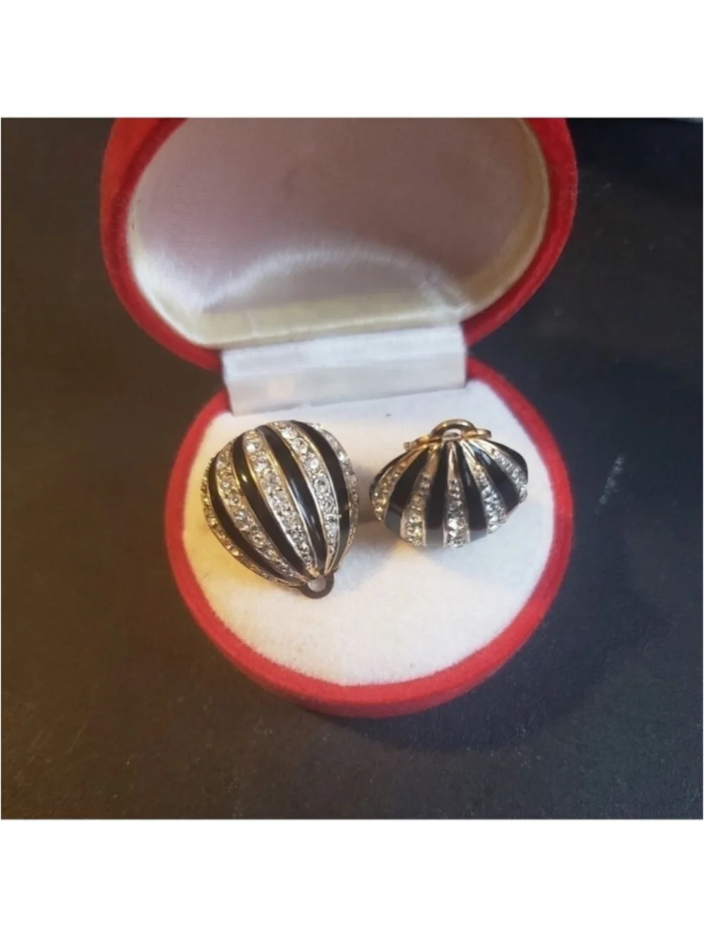 HP. Nina Ricci Earrings